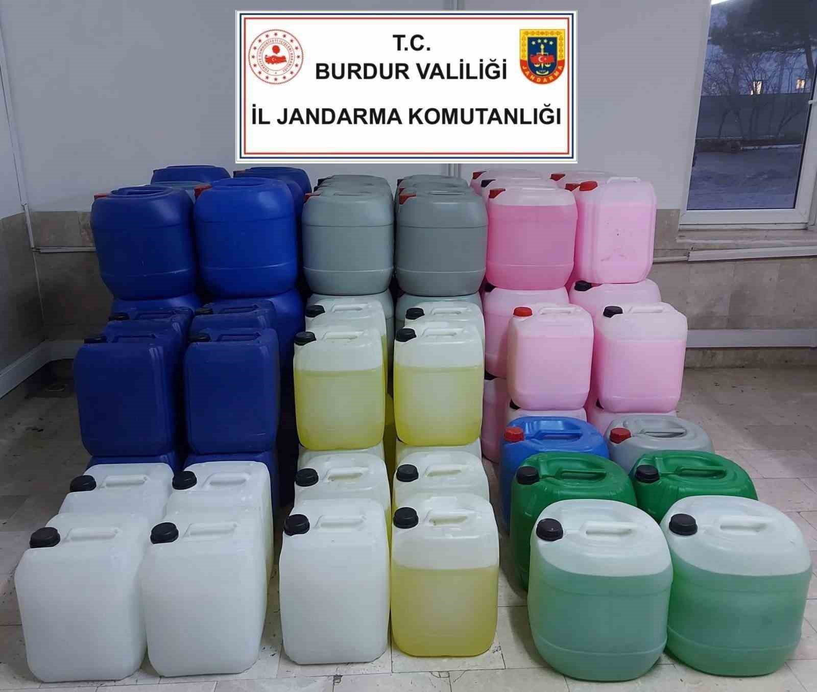 Burdur&rsquo;da uyuşturucu operasyonunda 5 kişi tutuklu
