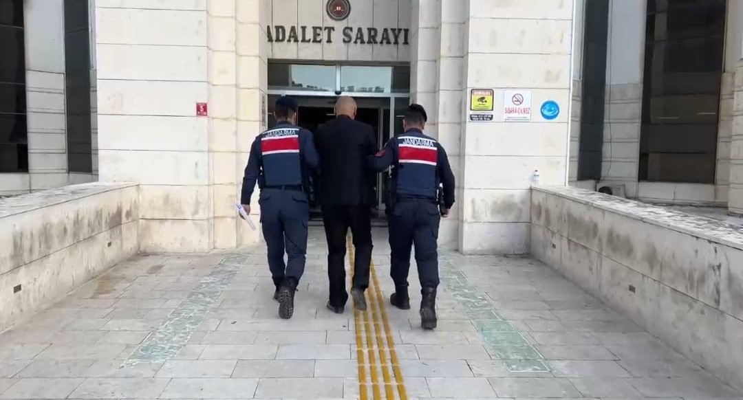 Edremit’te iki terör şüphelisi yakalandı