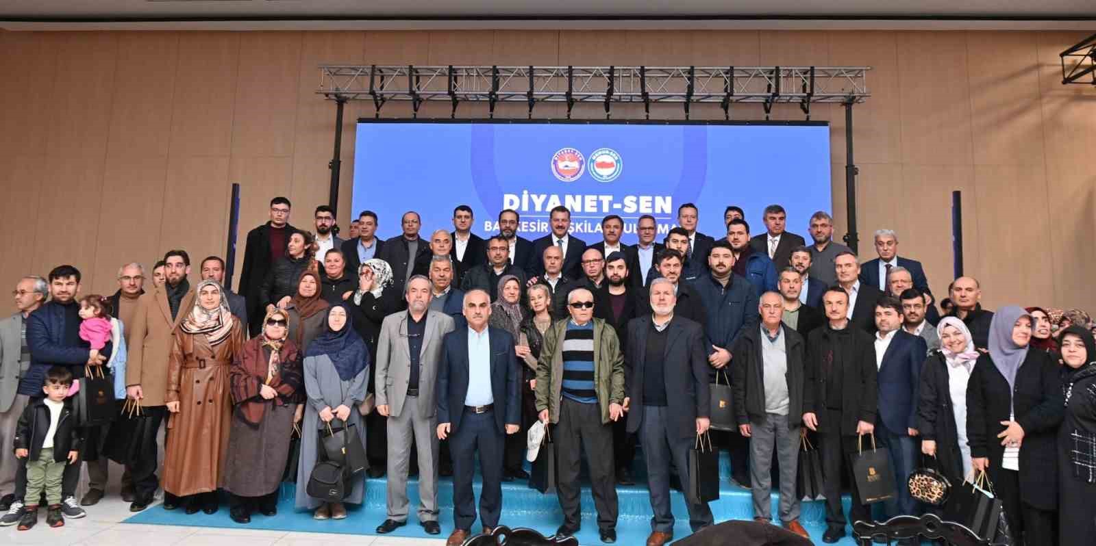 Başkan Y&uuml;cel Yılmaz&rsquo;dan t&uuml;m memurlara ulaşım desteği
