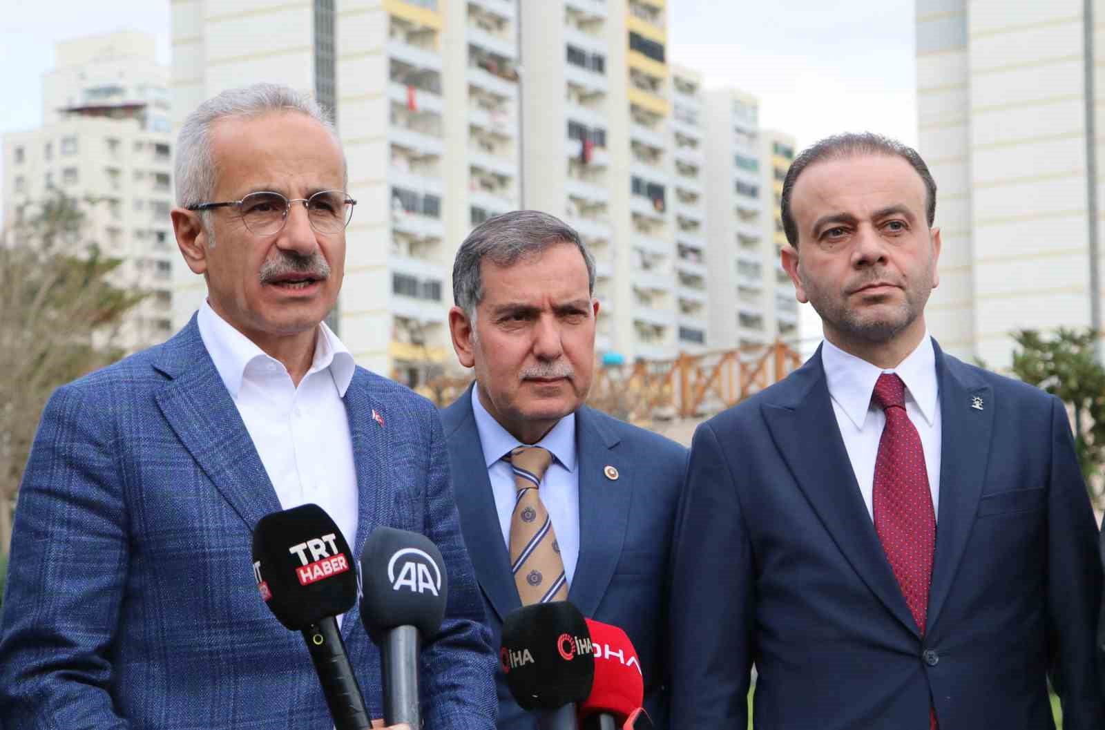 Bakan Uraloğlu: &ldquo;2027 yılında Mersin-Adana-Gaziantep hızlı tren hattı a&ccedil;ılıyor&rdquo;
