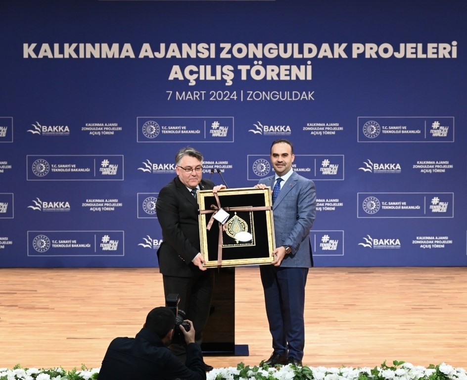 Bakan Kacır, BAKKA&rsquo;nın 12 projesinin a&ccedil;ılışını ger&ccedil;ekleştirdi
