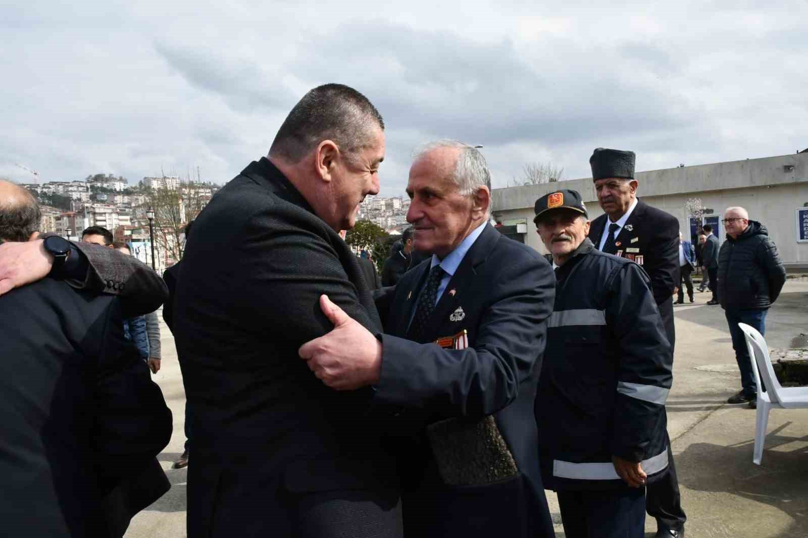 Başkan Tekin; "Gazilerimize minnet borçluyuz"