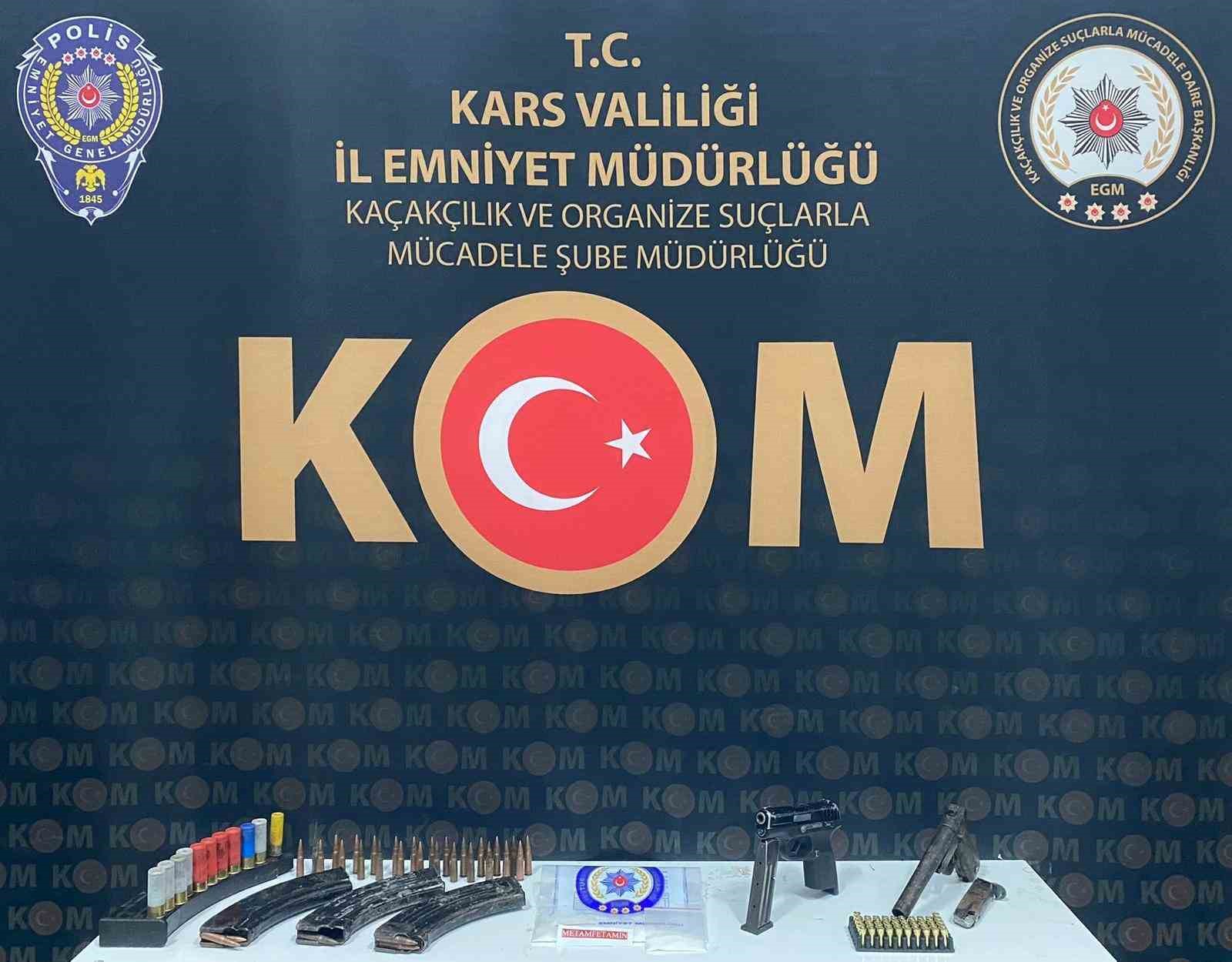 Kars polisinden metamfetamin operasyonu
