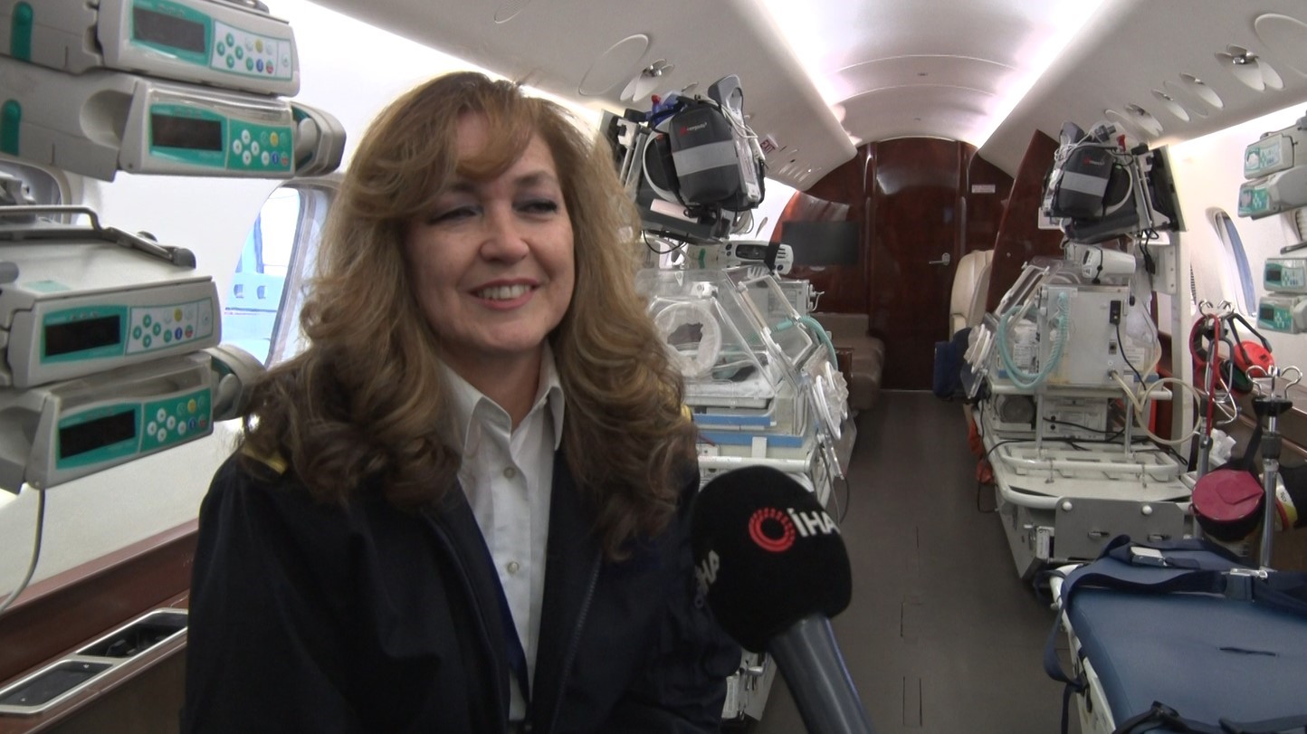 Gökyüzünde hayat kurtaran pilot Sinem Ulusoy: “‘Hem çocuk yaparım, hem kariyer yaparım’ demeliler”