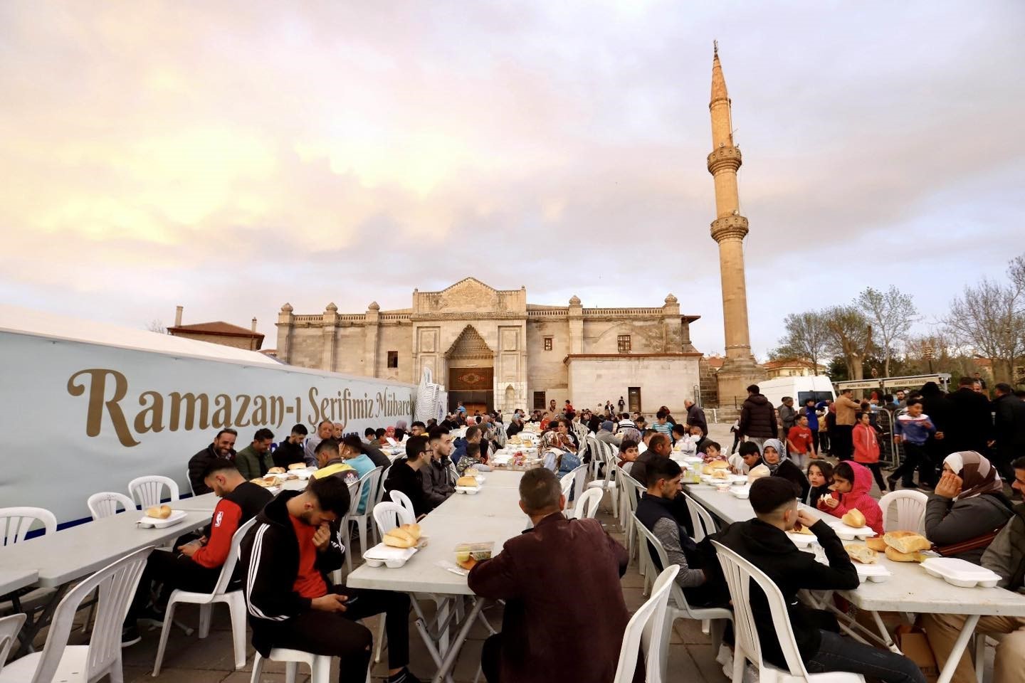 Aksaray Belediyesi Ramazan ayının manevi iklimini t&uuml;m şehirde yaşatmaya hazırlanıyor
