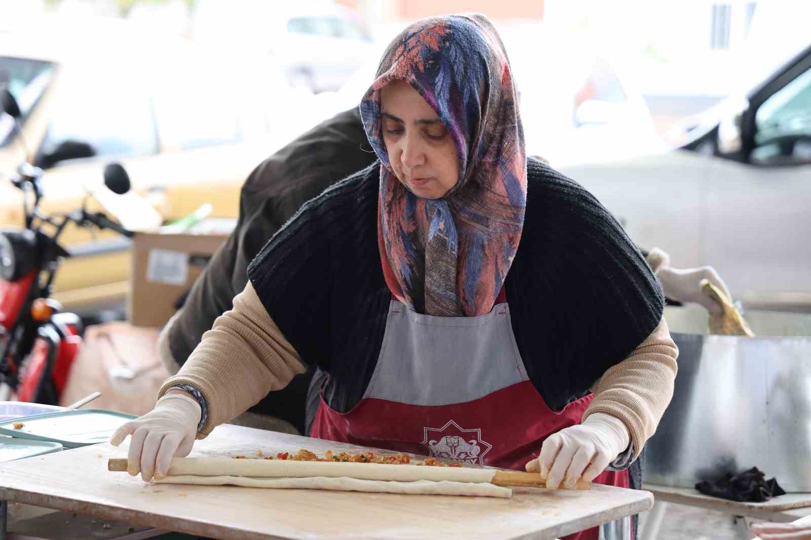 7 yıldır yaptığı g&ouml;zlemelerle ev sahibi oldu
