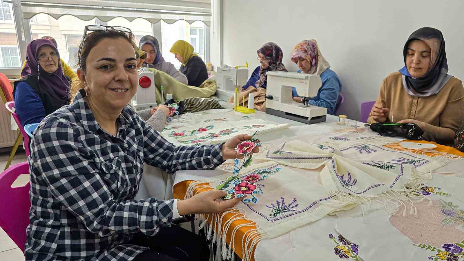 Tokat&rsquo;ta 82&rsquo;lik Cevriye Teyze ikinci kez &ccedil;eyizini hazırlıyor
