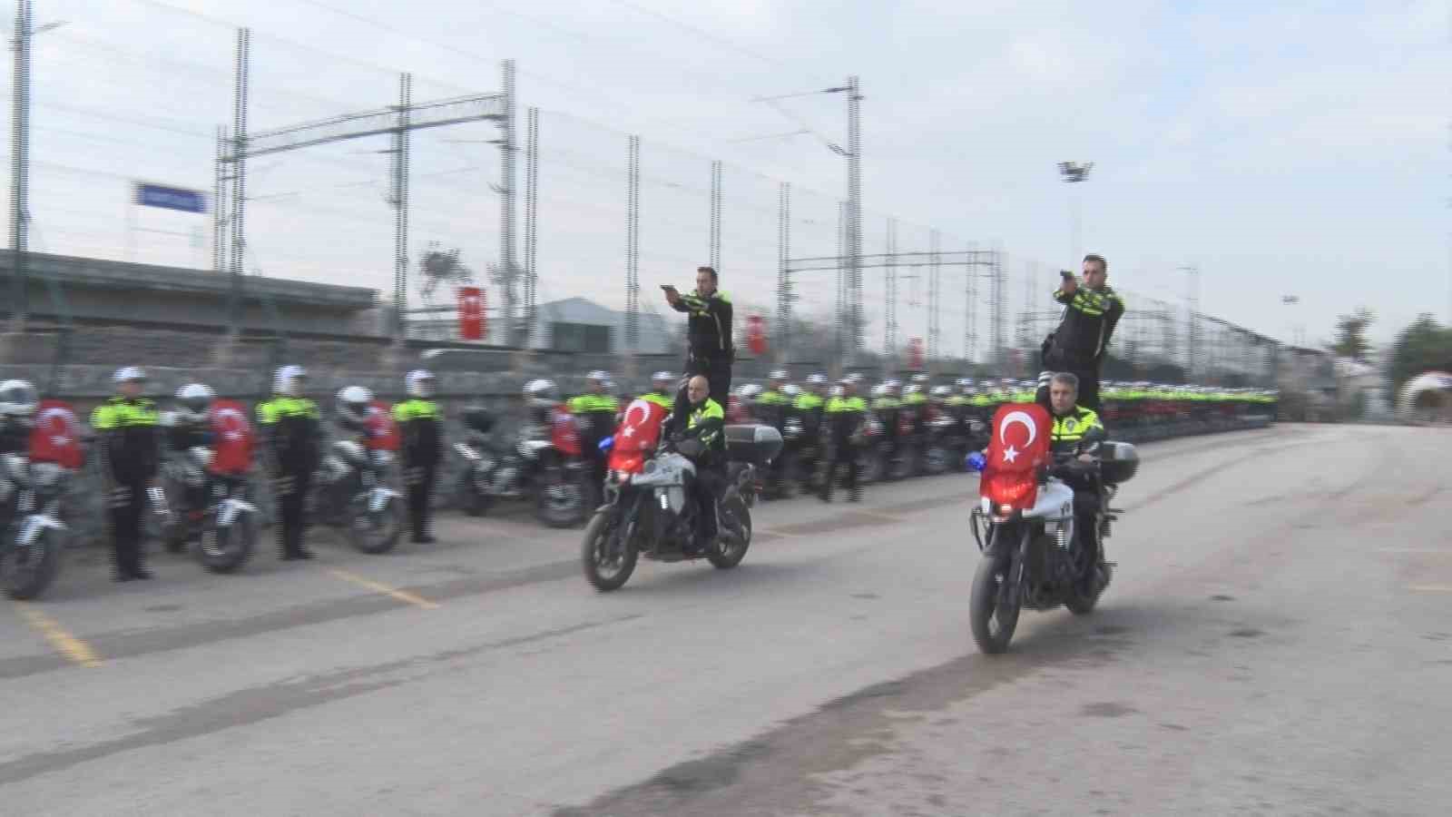 Motosikletli kadın polisler 8 Mart’ta görev başında
