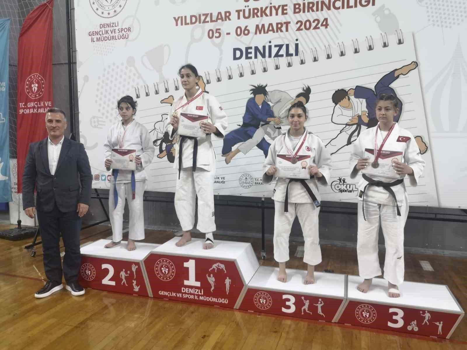 Yunusemreli judocular Denizli’de iki madalya kazandı