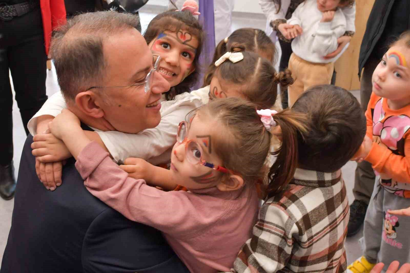 Beylikdüzü’nde 5 yeni kreş ve 2 anne - çocuk merkezi hizmete açıldı