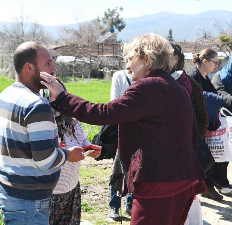 Başkan Çelik projelerini Cumalı Ilıca Mahallesinde anlattı
