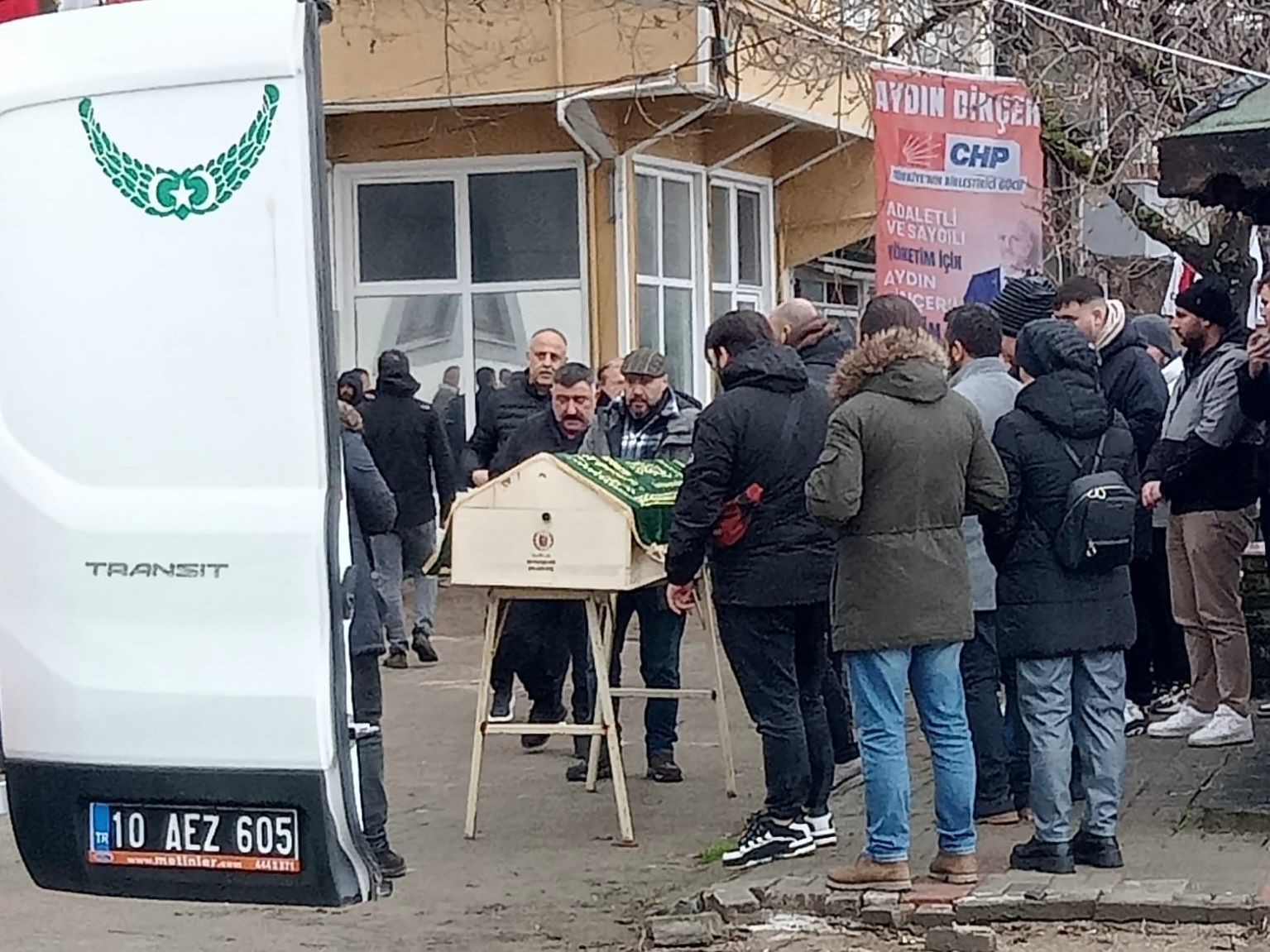 Hayatını kaybettiği Marmara Denizi’nin kıyısına defnedildi