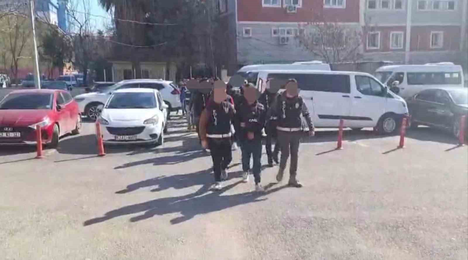 Şanlıurfa’da telefon dolandırıcılığı operasyonu: 17 tutuklama