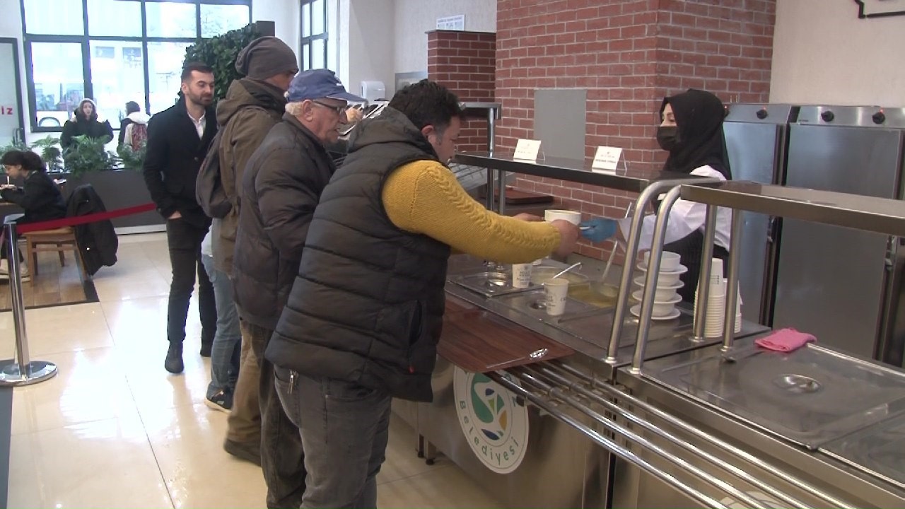 Beykoz Millet Sofrası’nın ücretsiz çorba ikramı devam ediyor
