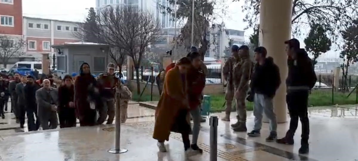 Şanlıurfa’da terör operasyonunda 17 tutuklama