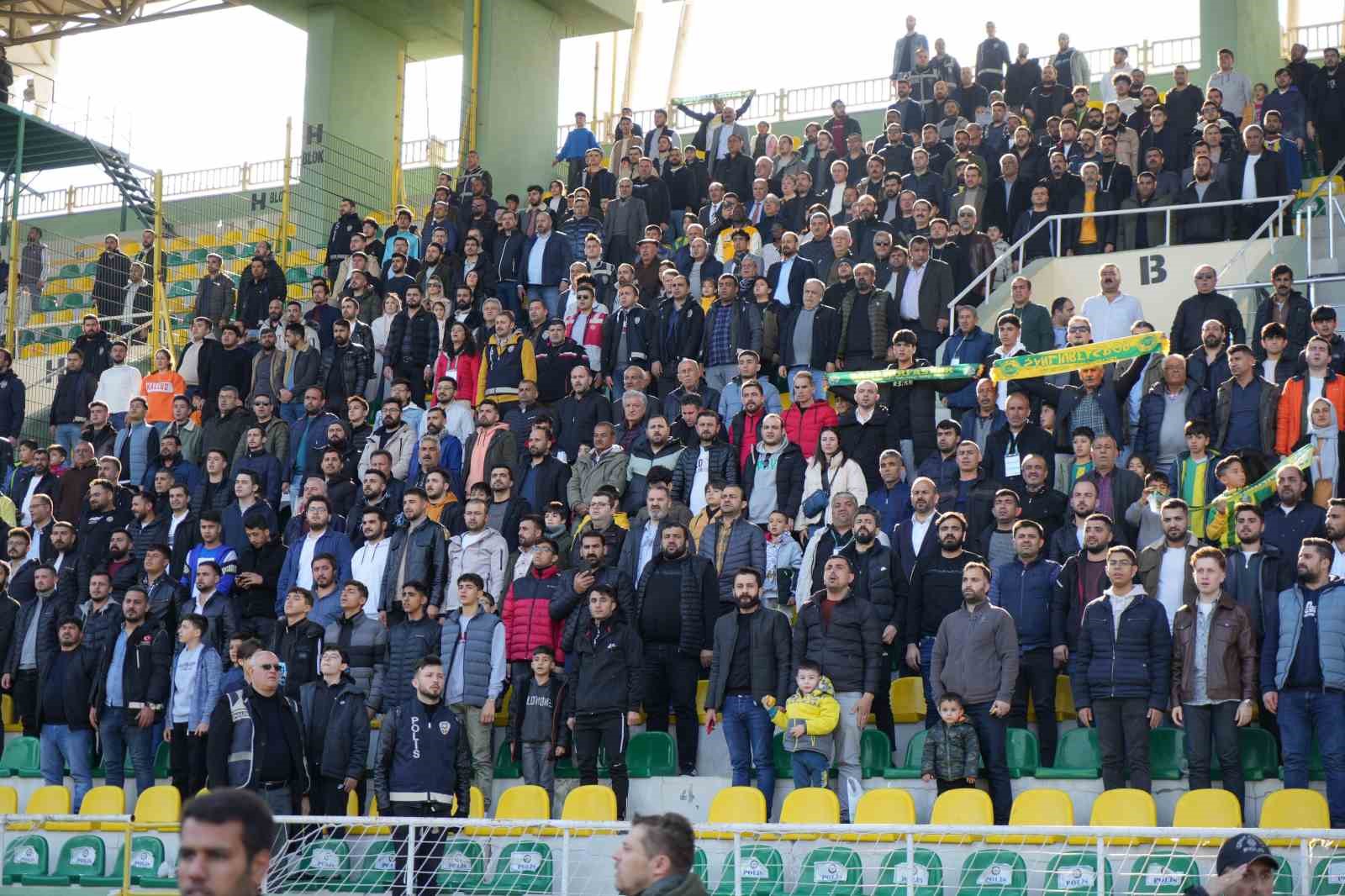 Trendyol 1. Lig: Şanlıurfaspor: 0 - Göztepe: 0 (Maç devam ediyor)
