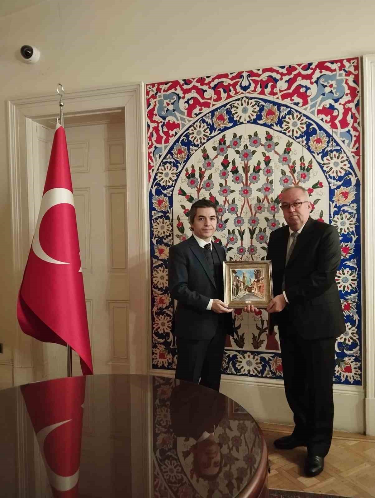 ATB, yaş sebze meyve heyetiyle İngiltere pazarında