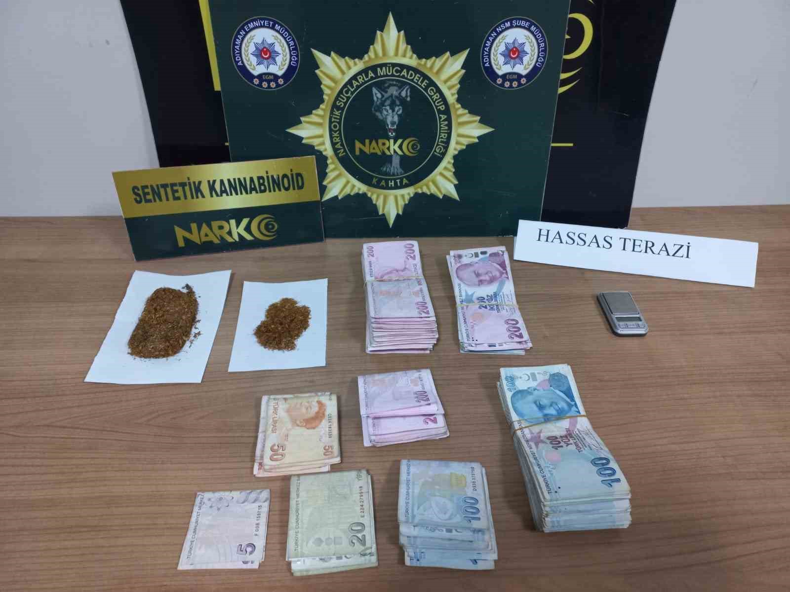 Kahta’da uyuşturucu satıcılarına darbe