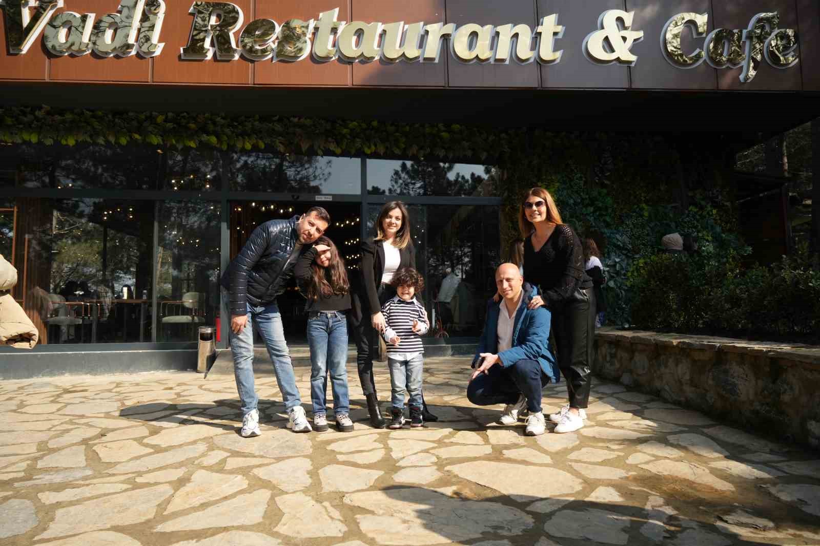 Ünlü çocuk oyuncunun annesinden uyarılar