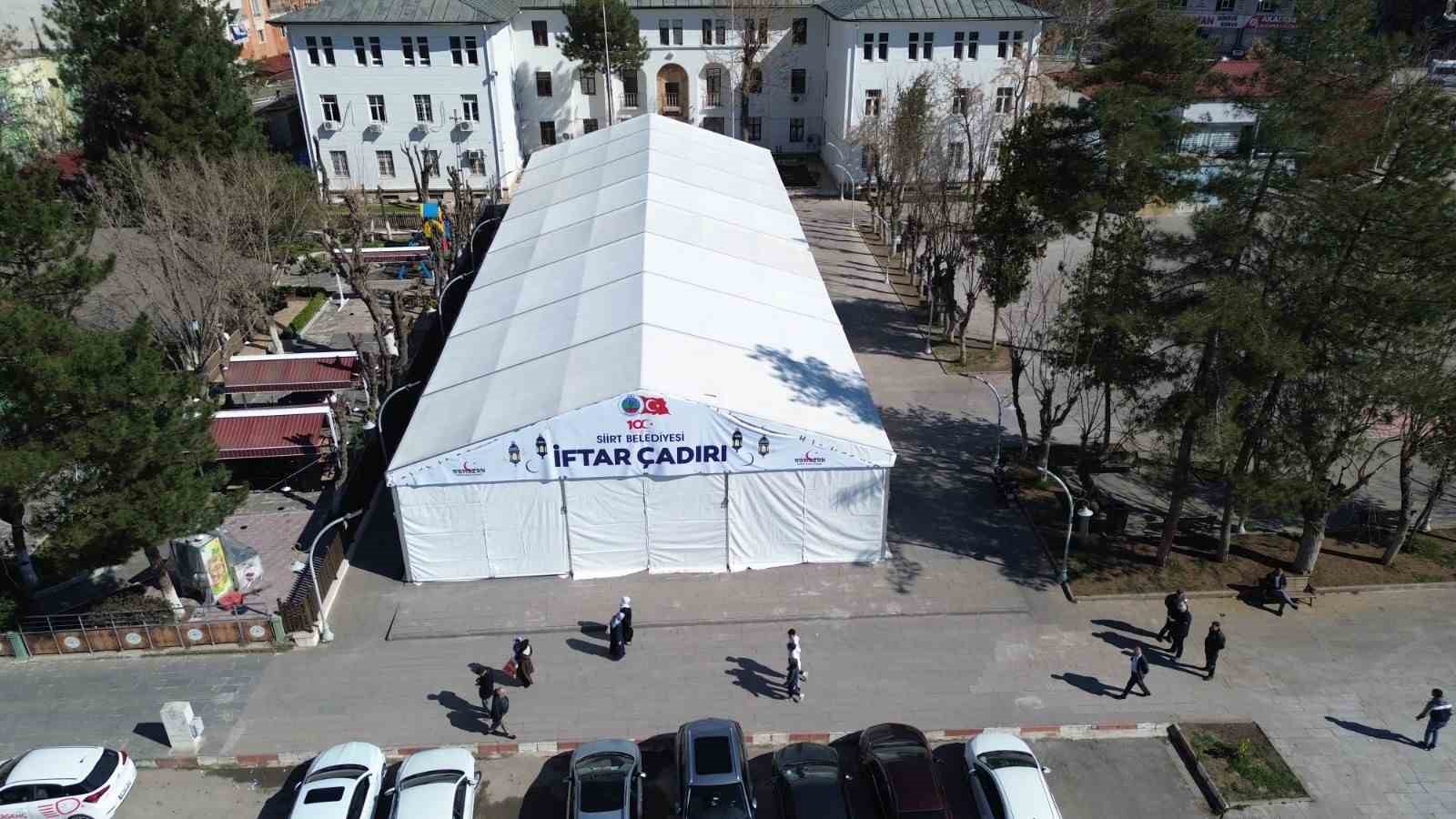 Siirt’te bin kişilik iftar çadırı hizmeti