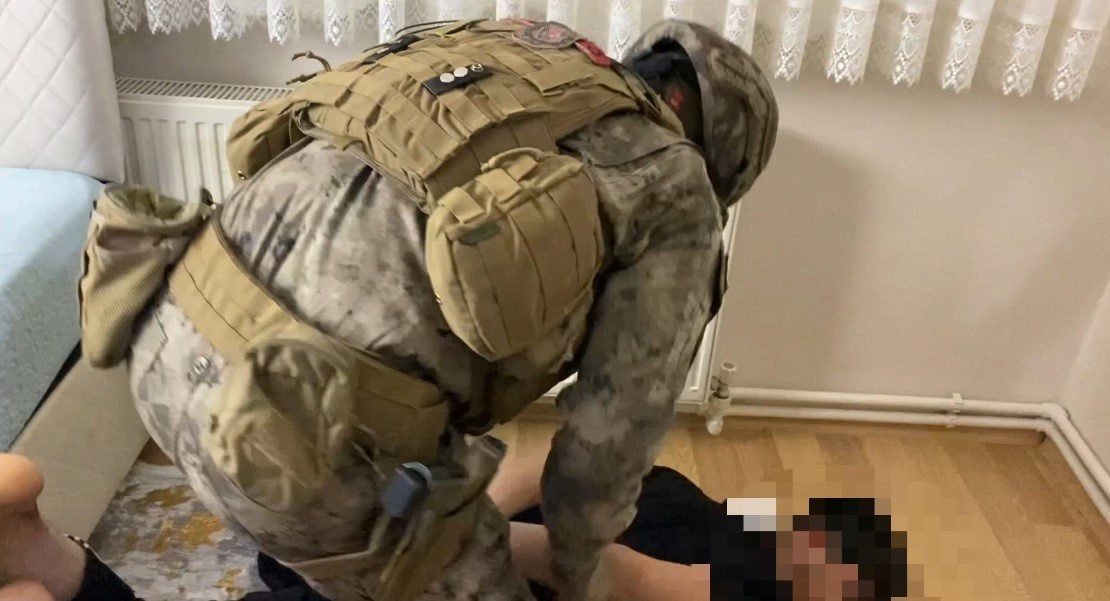 Erzincan&rsquo;da Ko&ccedil; organize su&ccedil; &ouml;rg&uuml;t&uuml;ne operasyon
