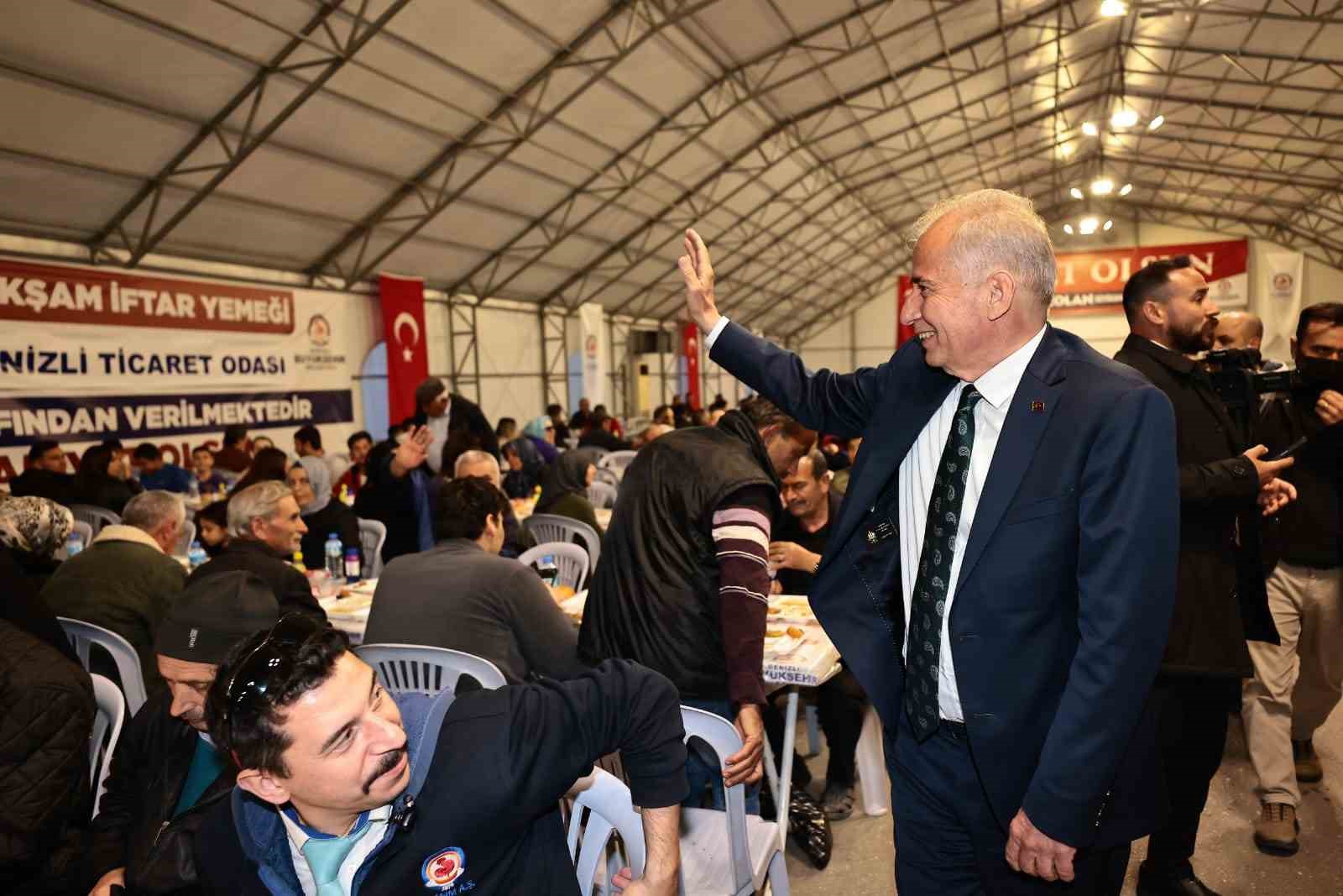 Denizli&rsquo;de gelenek yine değişmedi

