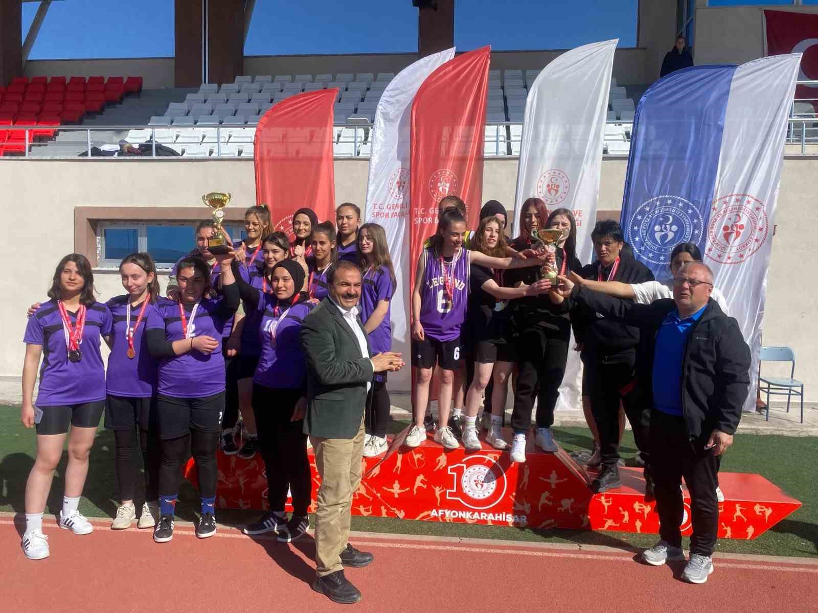 Afyonkarahisar’da Atletizm Gençler Müsabakaları sona erdi