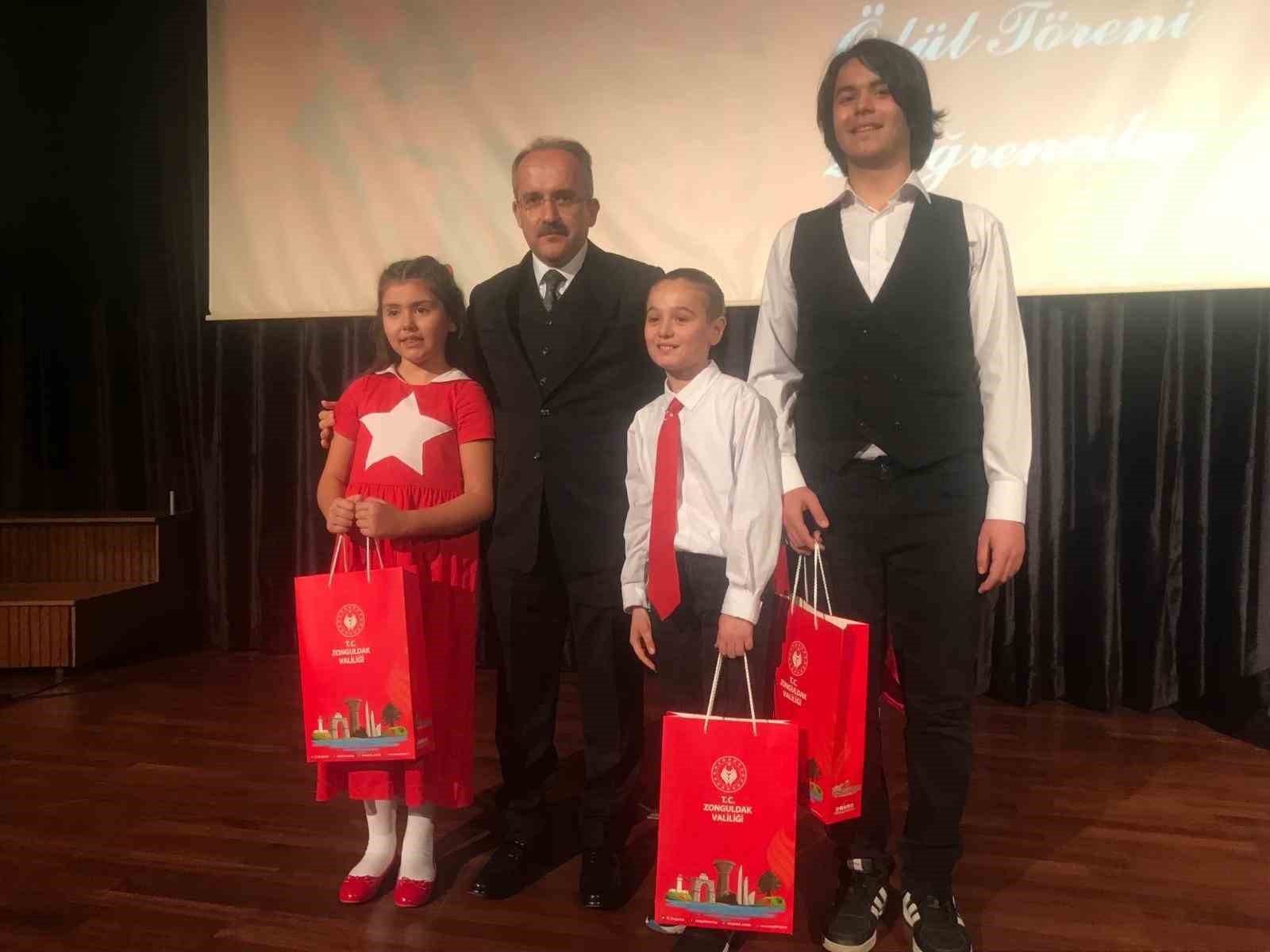 İstiklal Marşı&rsquo;nın kabul&uuml; kutlandı
