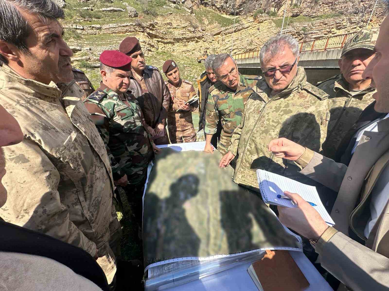 2’nci Ordu Komutanı Korgeneral Tokel, Iraklı yerel yetkililerle görüştü
