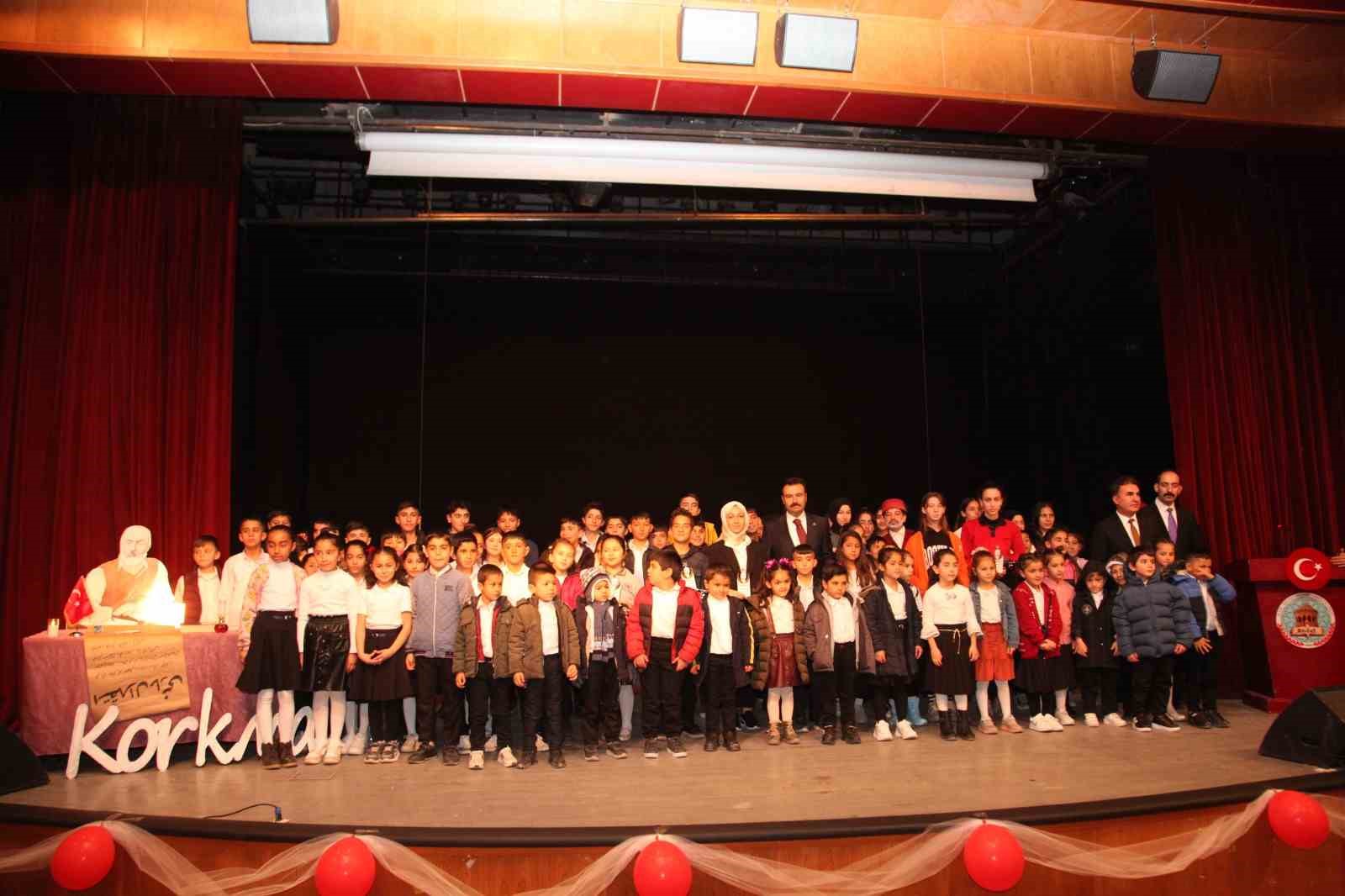 Ahlat&rsquo;ta 12 Mart İstiklal Marşı&rsquo;nın Kabul&uuml; ve Mehmet Akif Ersoy&rsquo;u Anma programı

