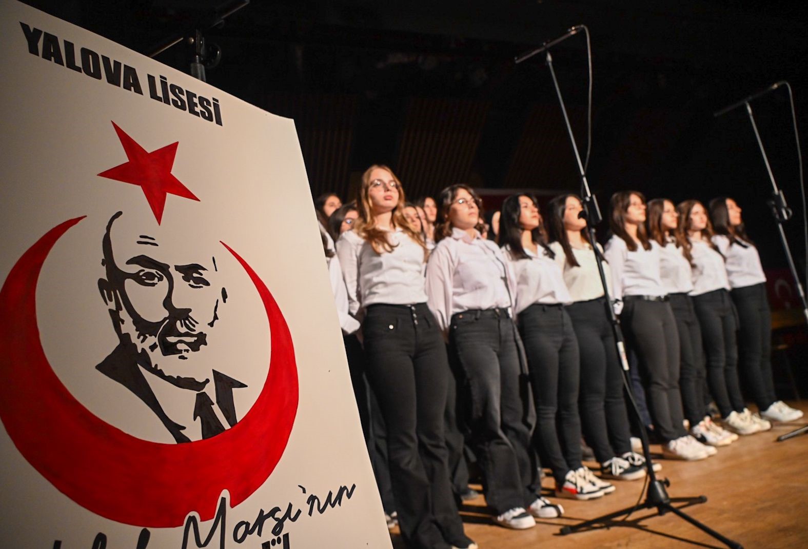 Yalova’da İstiklal Marşı’nın kabulü kutlandı