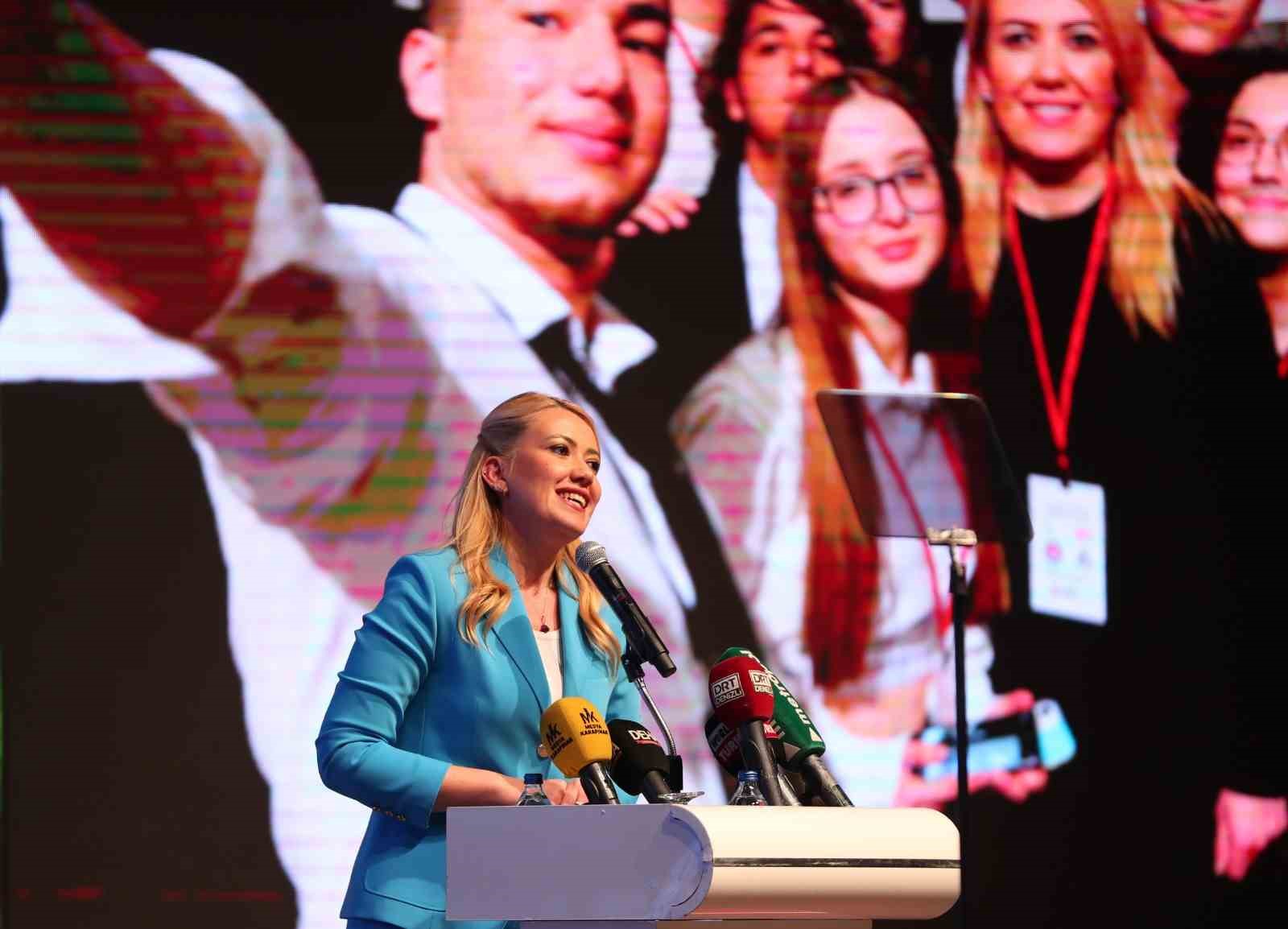 Başkan Doğan’dan 8 bin öğrenciye burs