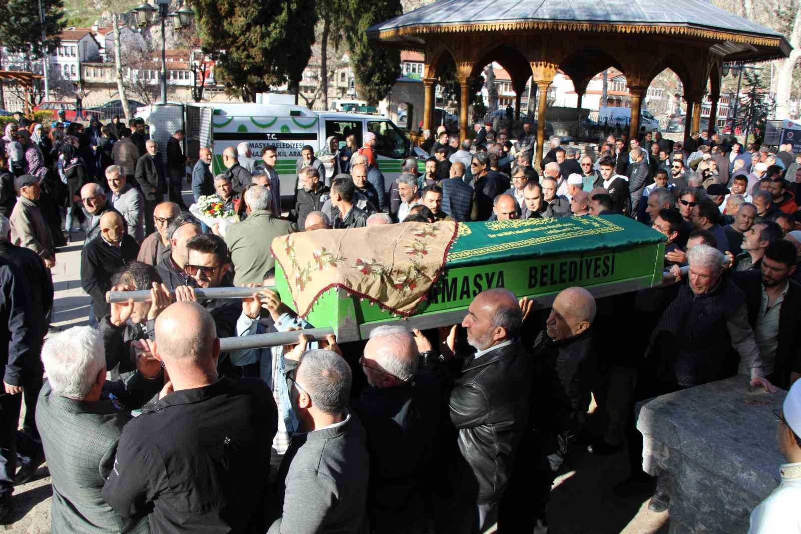 Kadın dağ rehberi Amasya’da son yolculuğuna uğurlandı