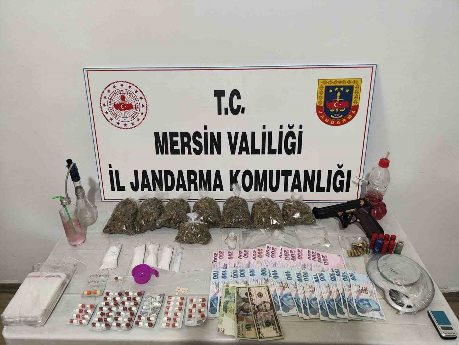 Mersin’de uyuşturucu operasyonu: 4 tutuklama