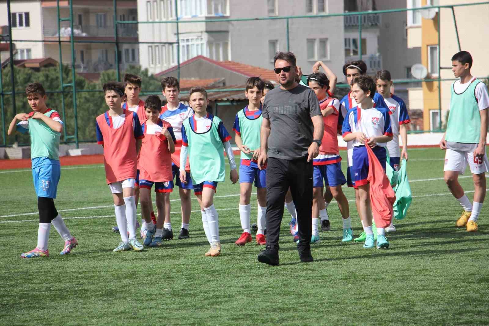Şampiyon Çamlık, tur için Uşak’a gitti