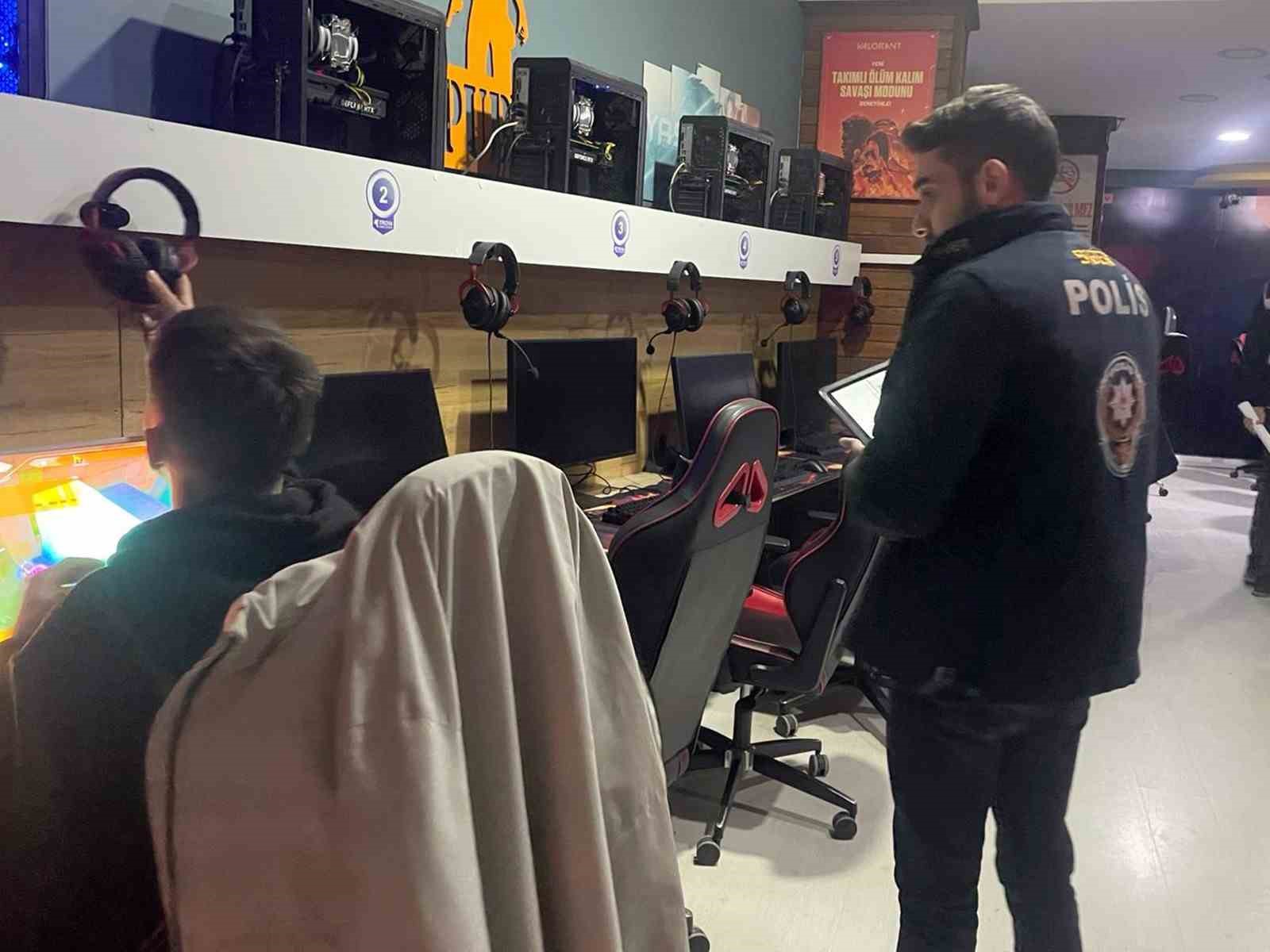 Çanakkale’de 29 yıl 3 ay kesinleşmiş hapis cezası bulunan şahıs yakalandı