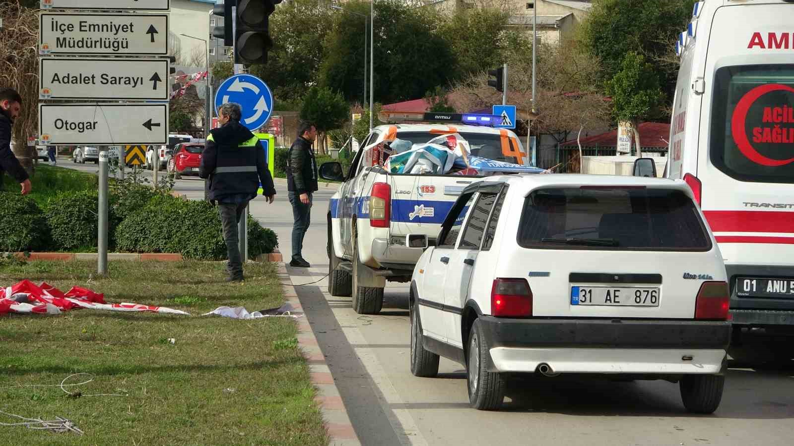 Kozan&rsquo;da afiş kirliliği sona erdi
