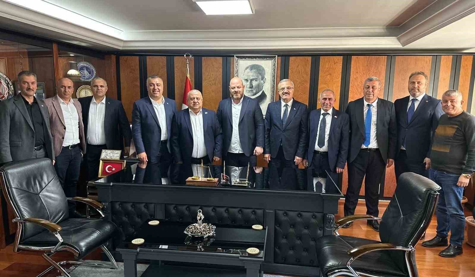 Denizli Esnaf ve Sanatkarlar Odaları Birliğinden teşekkür plaketi