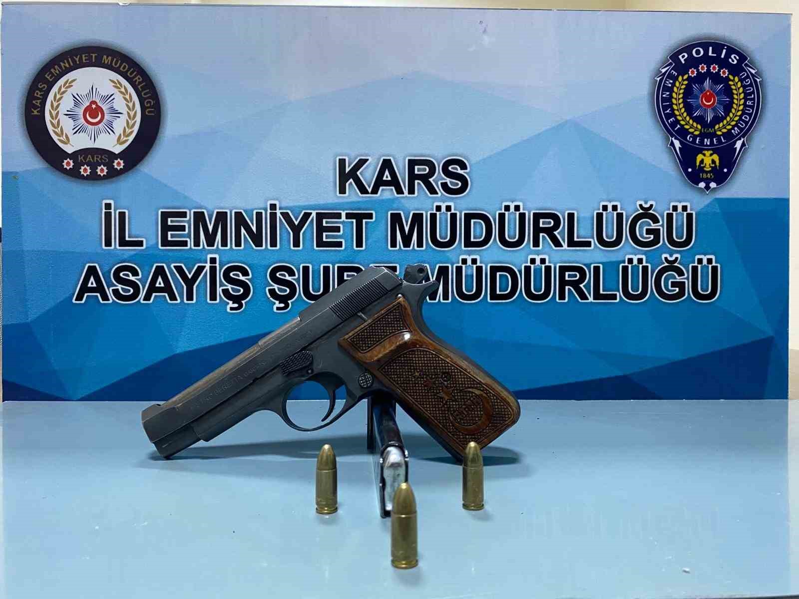 Kars&rsquo;ta aranan 17 kişi yakalandı
