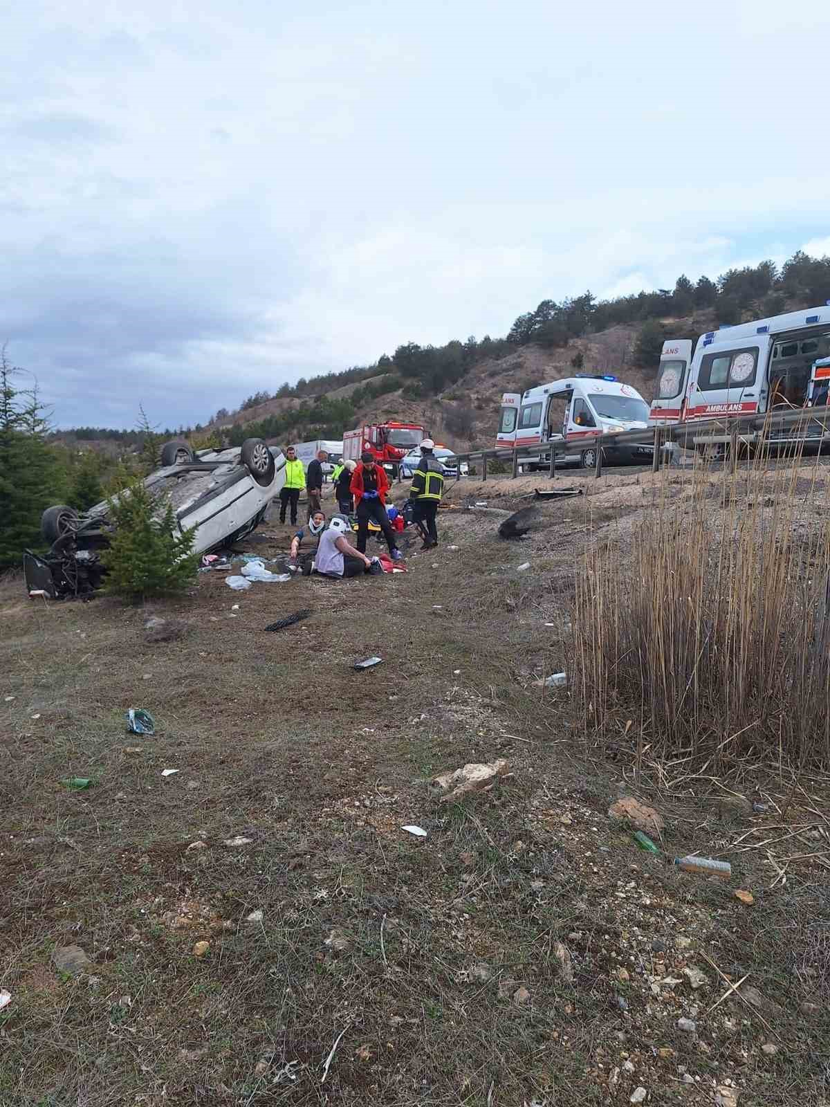 Yoldan çıkan otomobil takla attı: 5 yaralı
