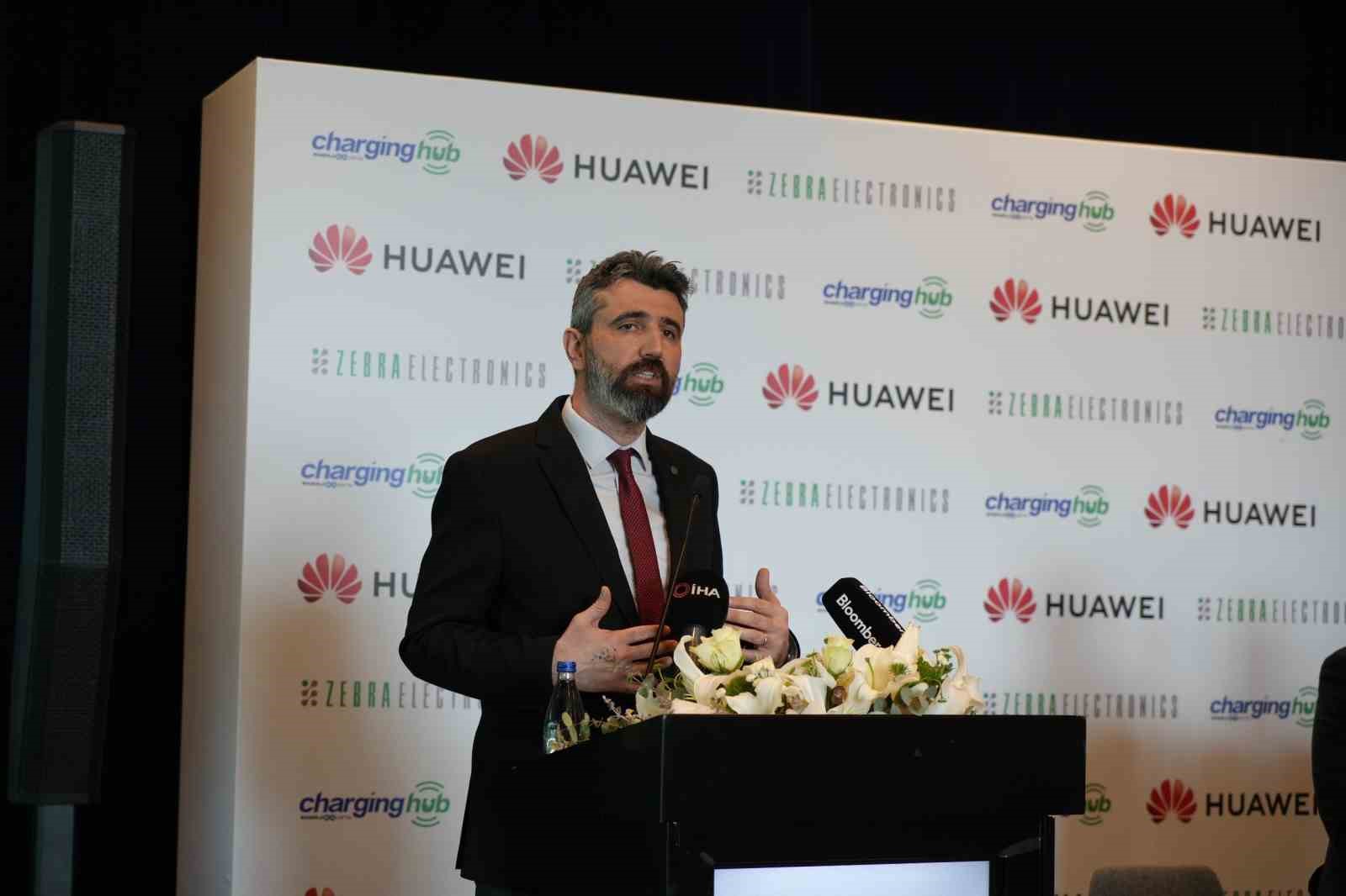 Enerjisa üretimde elektrikli araçlar ve farklı şarj tedarikçileri için ortak buluşma noktası olan Charging Hub’ı kuruyor