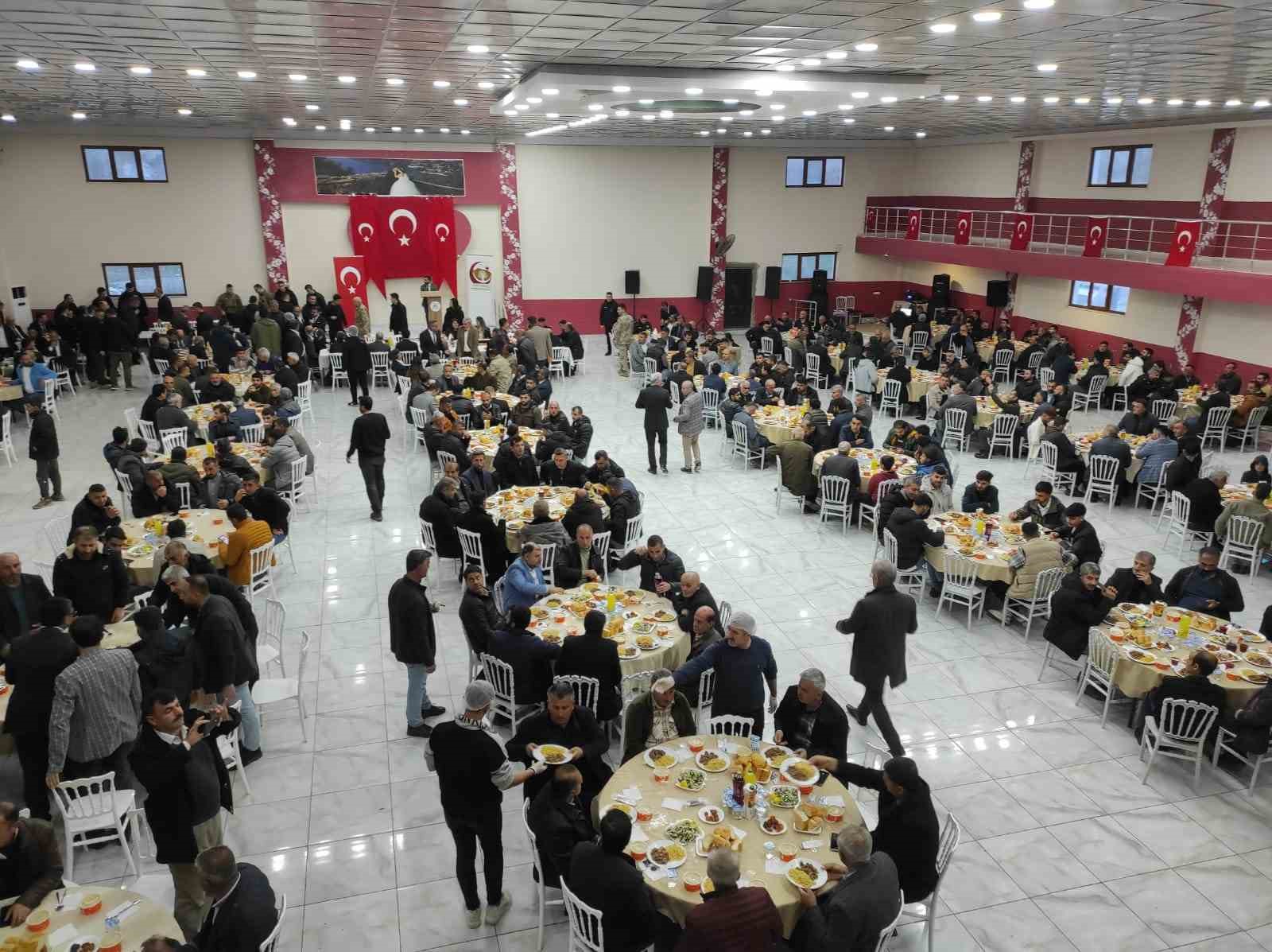 Sason&rsquo;da g&uuml;venlik korucularına toplu iftar yemeği verildi
