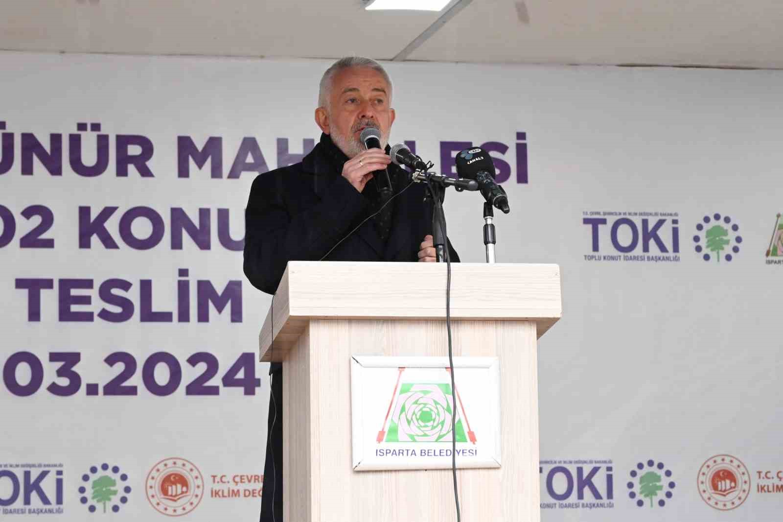 Isparta&rsquo;da 1002 TOKİ konutunun anahtar teslimi başladı
