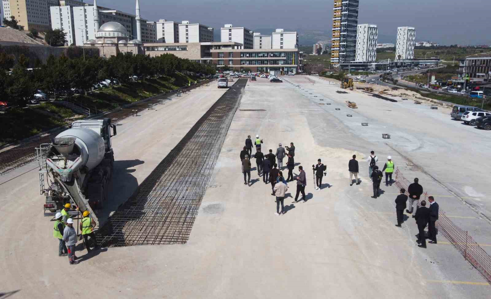 Mersin Üniversitesi otoparkta güneşten elektrik üretecek
