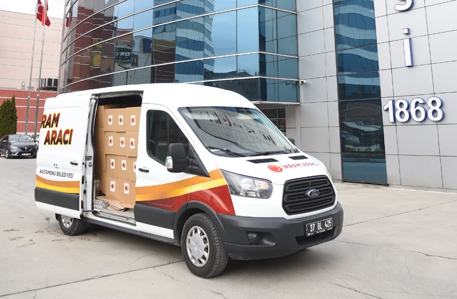 Kastamonu Belediyesi Ramazan’da gönül köprüsü kurdu