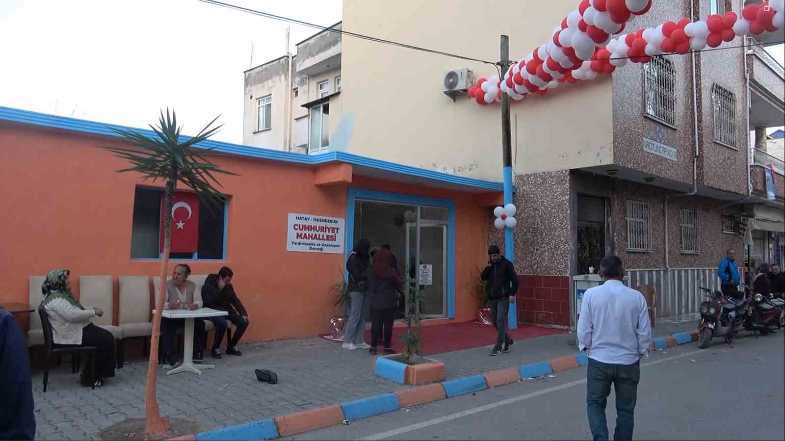 "Belediye başkanı gibi çalışacağım" diyen muhtar adayı, kimsesizlere umut olmak için ilk adımını attı
