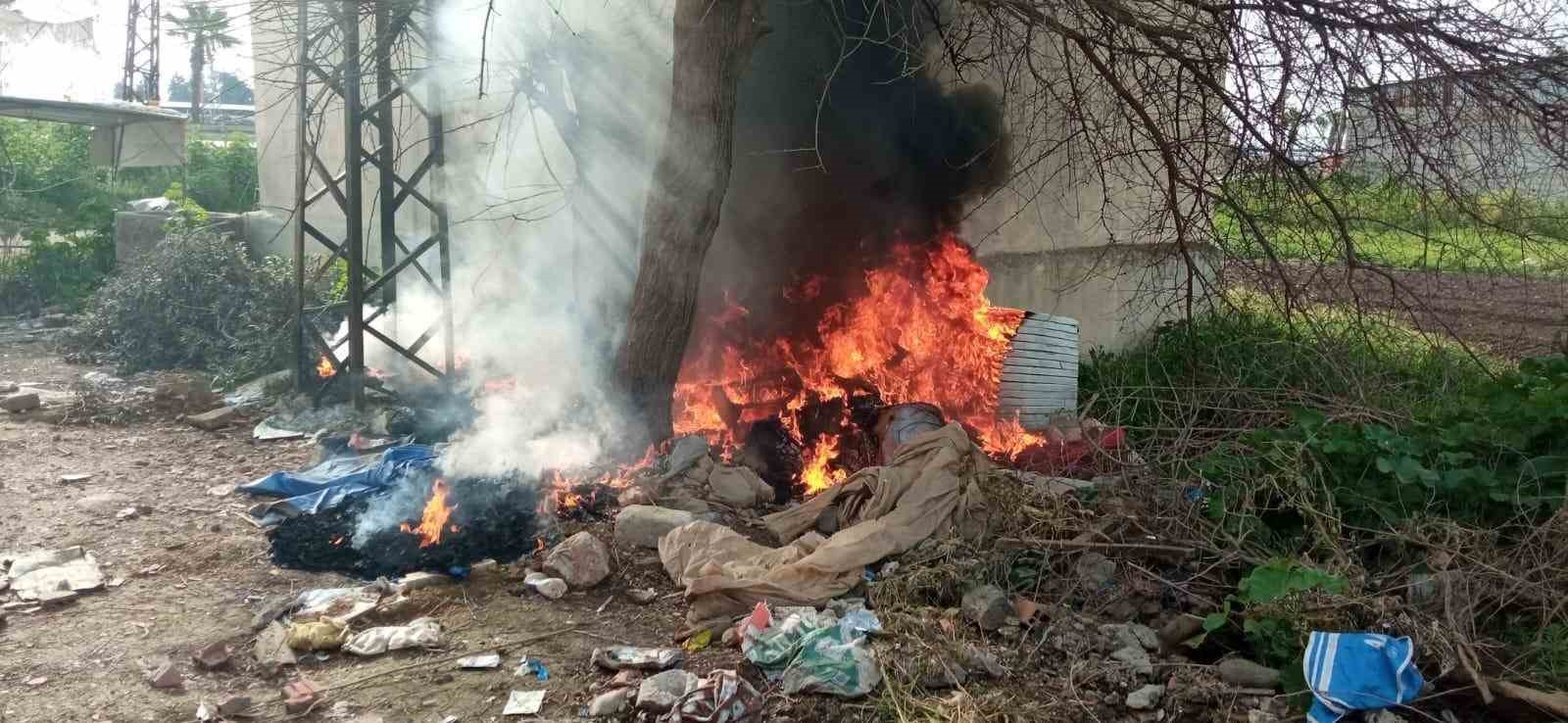 Antakya’da çöplük alanda yangın
