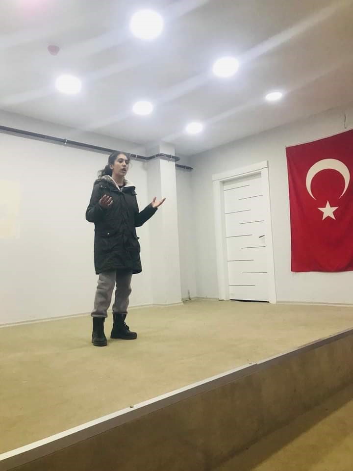 G&uuml;roymak&rsquo;ta &ldquo;Şiir Okuma ile Umre &Ouml;d&uuml;ll&uuml; Bilgi Yarışması&rdquo; d&uuml;zenlendi
