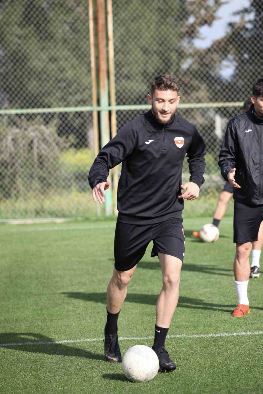 Adanaspor, Ümraniyespor maçı hazırlıklarını sürdürdü