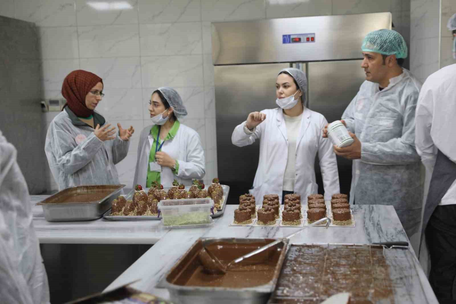 Diyarbakır’da ilk iki ayda 2 bin 2 işletmeye gıda denetimi yapıldı
